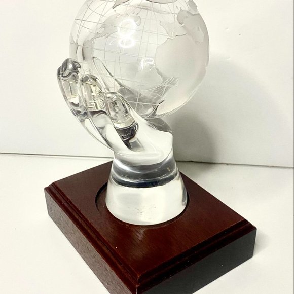 Vintage Surrealist Crystal Sculpture Of Hand Holding The World Globe - Picture 6 of 8